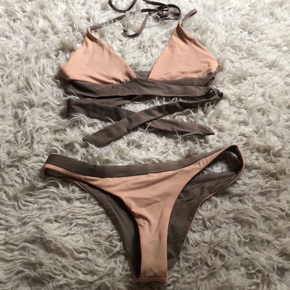 Trendy swimsuit set!
